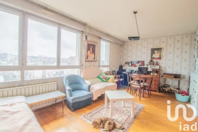 Apartment at Pantin (93500)