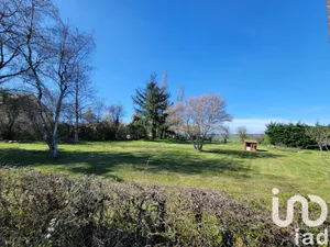 Terrain à bâtir à Saint-Pierre-de-Varennes (71670)
