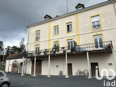 Building in Bourbon-Lancy (71140)