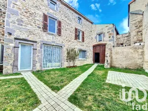 Maison de village à Montaigut-le-Blanc (63320)