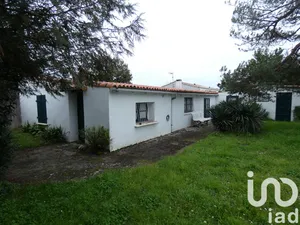 House in Loix (17111)