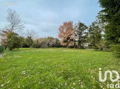 Terrain à bâtir à Saint-Lieux-lès-Lavaur (81500)