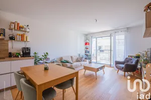 Apartment in Suresnes (92150)