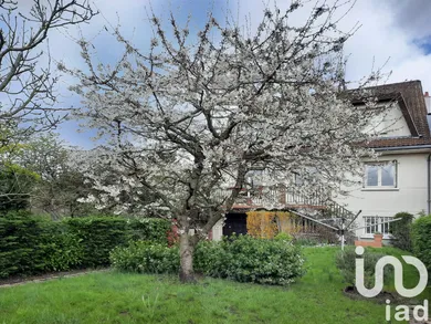 House at MONTREUIL (93100)