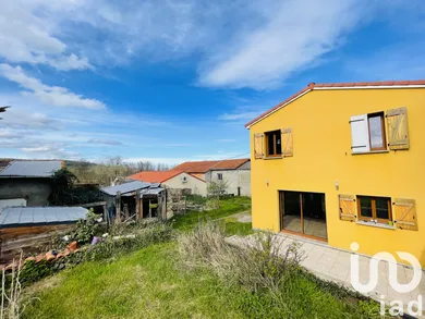 Maison à Yssac-la-Tourette (63200)