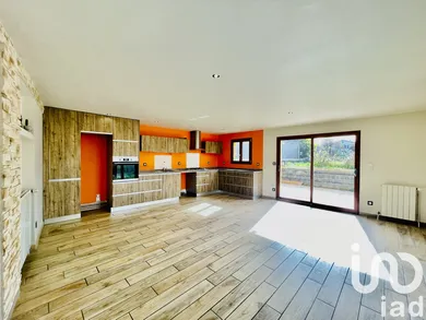 Maison à Yssac-la-Tourette (63200)