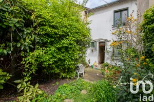 Traditional house at Noisy-le-Sec (93130)