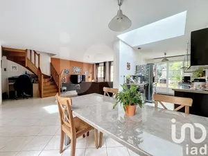 House at La Queue-en-Brie (94510)