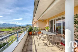 Appartement à Saint-Ismier (38330)