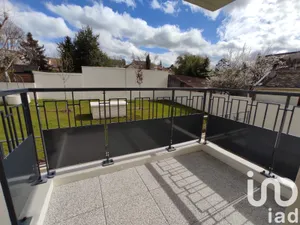 Apartment at L'Haÿ-les-Roses (94240)