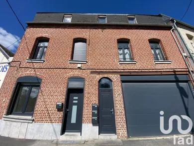 Immeuble à AVESNES-SUR-HELPE (59440)