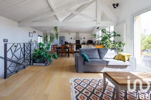 Appartement à SAINT-GENIS-LES-OLLIERES (69290)
