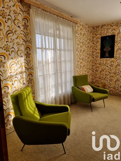 Maison de village à Yzernay (49360)