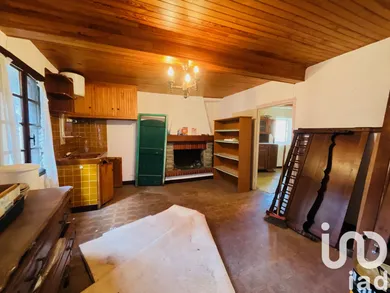 Apartment at Arre (30120)