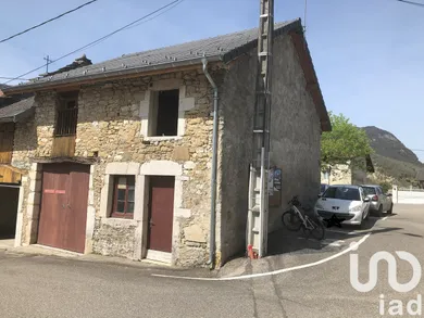 Immeuble à Saint-Germain-les-Paroisses (01300)