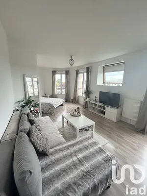 Studio at Puiseux-en-France (95380)