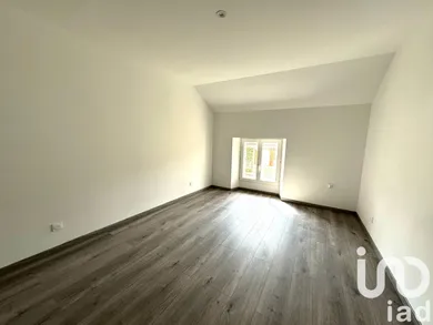 Maison de campagne à Saint-Loup-d'Ordon (89330) — 11/17