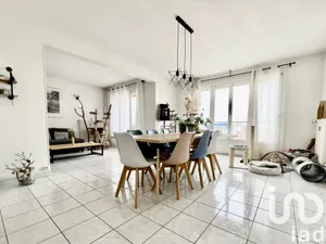 Apartment in Reims (51100)