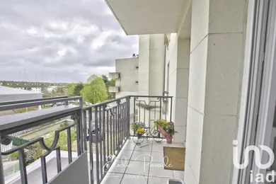 Appartement à SAINT-FARGEAU-PONTHIERRY (77310)