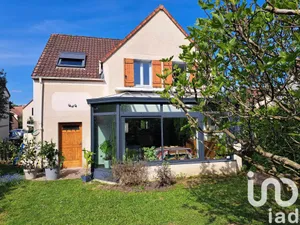 Maison traditionnelle à NANDY (77176)