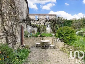 Maison de village à Fontaine-Chalendray (17510)