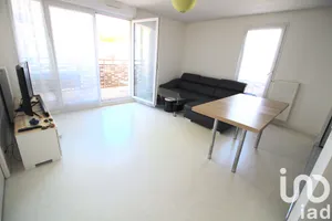 Apartment in Fleury-Mérogis (91700)