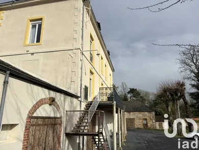 Building in Bourbon-Lancy (71140)