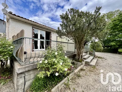 Traditional house at RIBAUTE-LES-TAVERNES (30720)