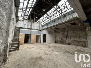 Building at Lille (59000)