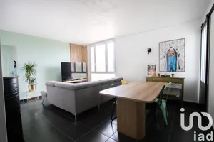 Apartment at Bois-d'Arcy (78390)