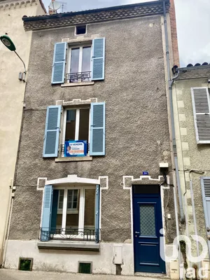 Building at Issoire (63500)