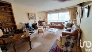 Apartment at Garches (92380)