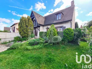 Maison traditionnelle à Sainte-Geneviève-des-Bois (91700)