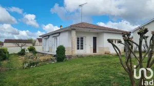Pavillon à Hiersac (16290)