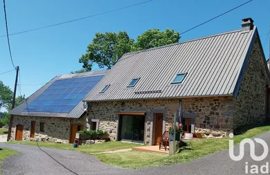 Cottage à SAINT-DONAT (63680)