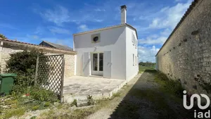 House at Saint-Pierre-d'Oléron (17310)