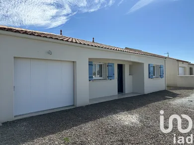 Maison traditionnelle à Angles (85750)
