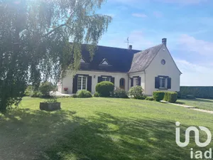 Maison à Villemer (77250)
