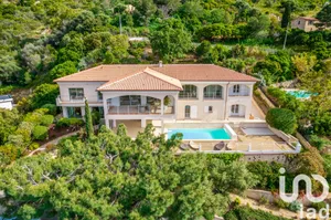 Architectural house at Calvi (20260)