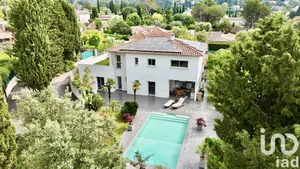 House at Mougins (06250)