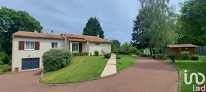Maison de campagne à Saint-Germain-du-Salembre (24190)