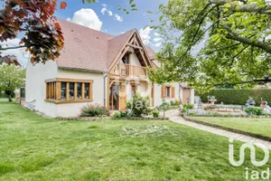 Maison traditionnelle à Saint-Soupplets (77165)