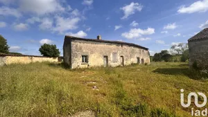 Ferme à Roullet-Saint-Estèphe (16440)