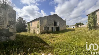 Farm in Roullet-Saint-Estèphe (16440)