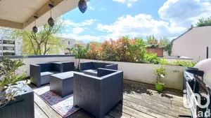 Apartment at CHAMPS-SUR-MARNE (77420)