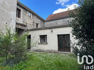 Village house at Guernes (78520)