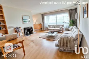 Apartment at Garches (92380)