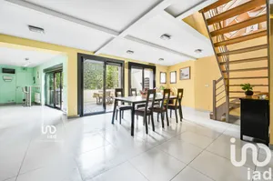 Apartment at Nanterre (92000)