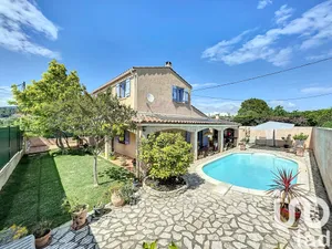 Traditional house at Ollioules (83190)