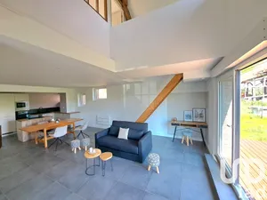 Grange à Marchiennes (59870)